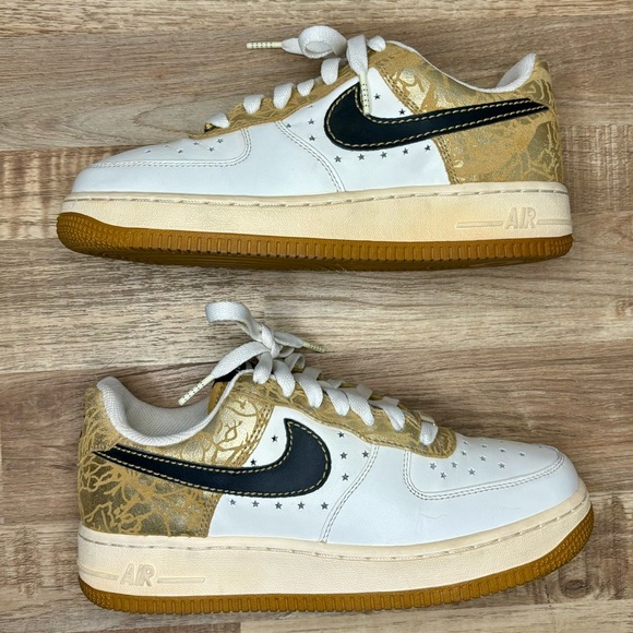 Nike Air Force 1, Cream and Gold size 5.5y (7w) - Picture 3 of 10